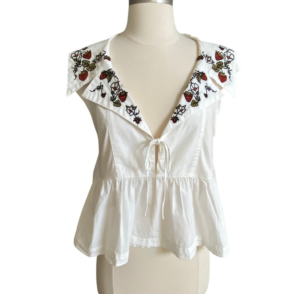 Maeve Anthropologie Strawberry Embroidered Fruit Babydoll Top White Ivory size M - Picture 1 of 16